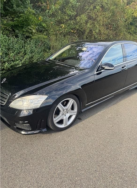 Schwarz Gebraucht 2008 Mercedes S500L Limousine | 14.900 € - Bild 1/4