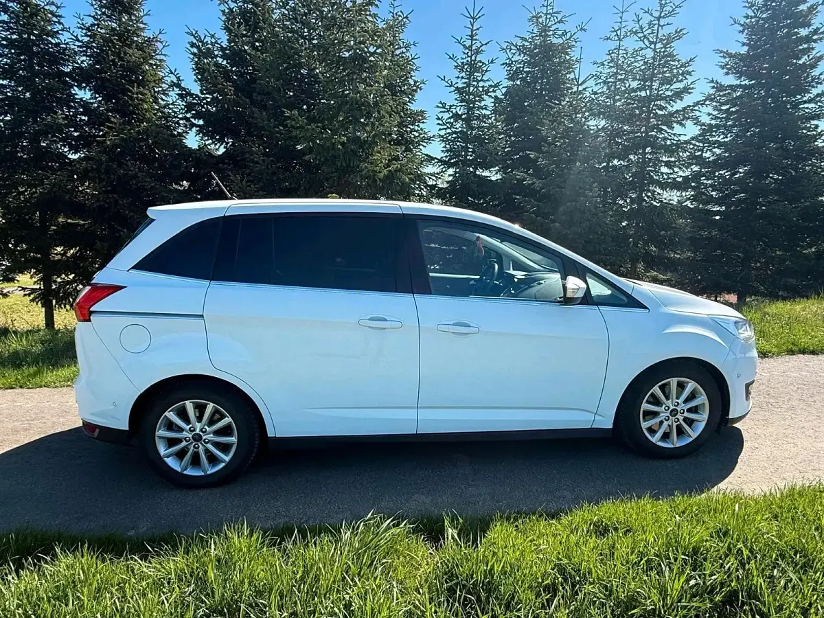 Używany Ford C-MAX Titanium 150 KM (110 kW) 2017 Biały Minivan