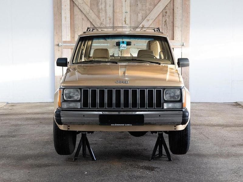 Gebraucht Jeep Cherokee 185 PS (136 kW) 1988 Beige SUV