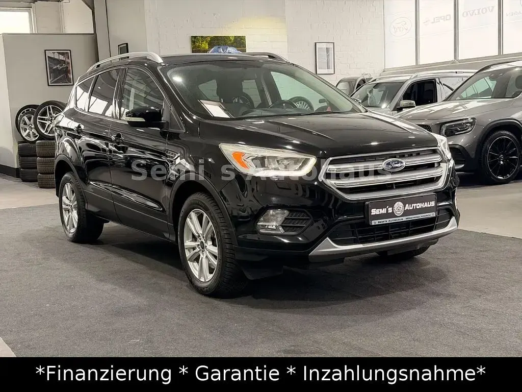 Gebraucht Ford Kuga Business Edition 150 PS (110 kW) 2017 Schwarz SUV