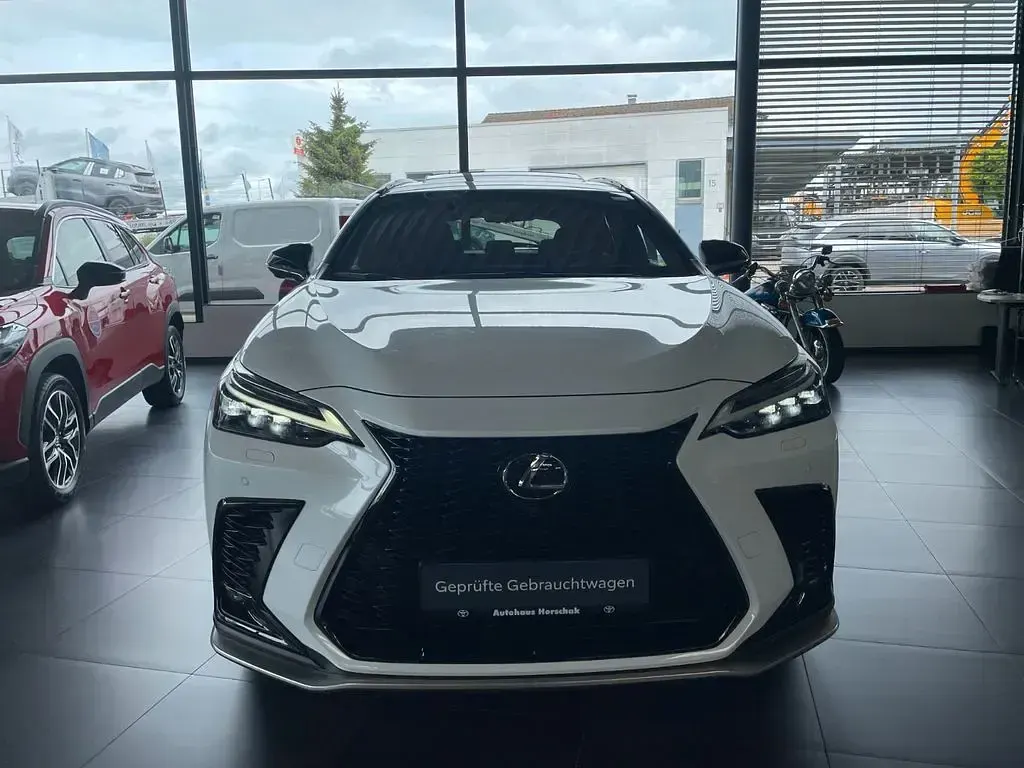 Gebraucht Lexus NX450h+ 309 PS (227 kW) 2024 Weiß SUV