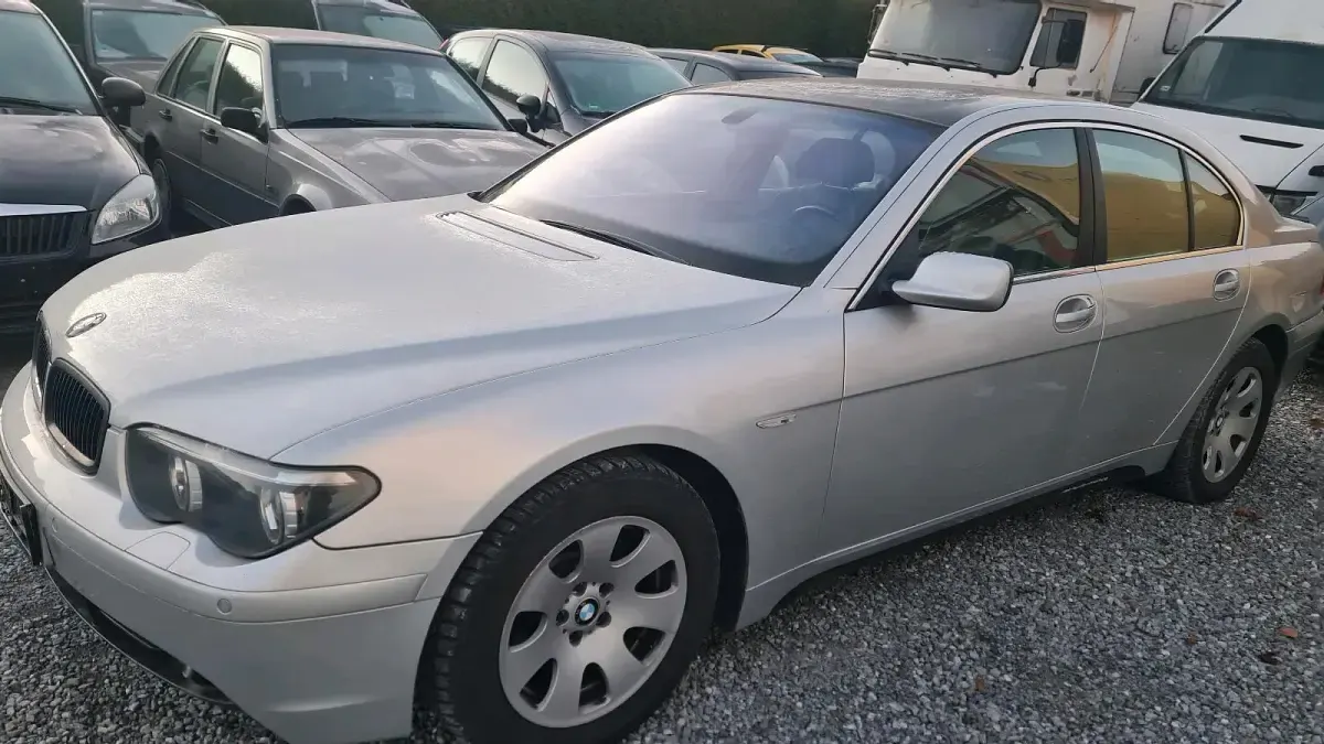 Gebraucht BMW 745 333 PS (244 kW) 2001 Grau Limousine