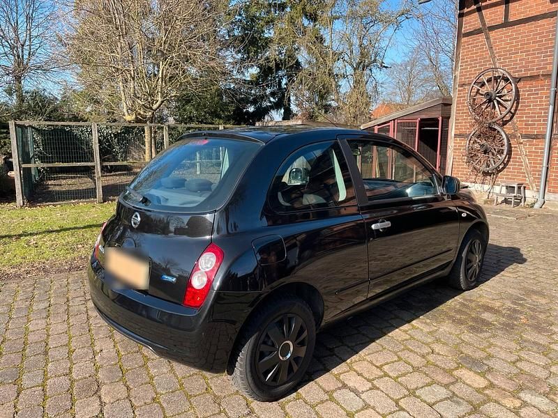 Gebraucht Nissan Micra 65 PS (47 kW) 2010 Schwarz Kleinwagen