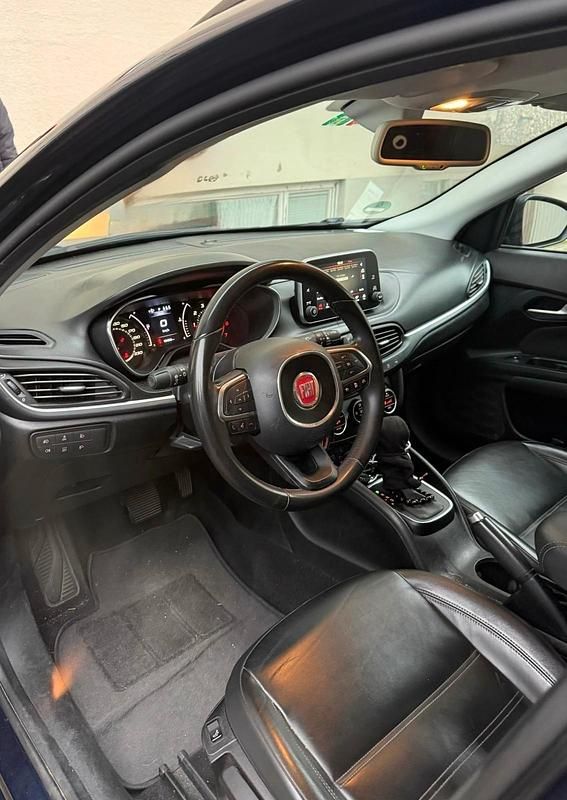 Gebraucht Fiat Tipo 122 PS (89 kW) 2017 Blau Kombi