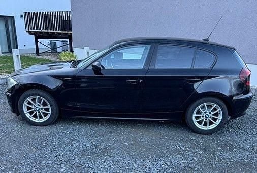 Gebraucht BMW 120 150 PS (110 kW) 2004 Schwarz Kleinwagen