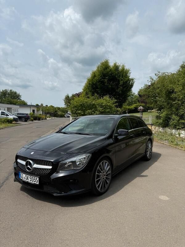 Schwarz Gebraucht 2016 Mercedes CLA200 Kombi | 9.999 € (Fairer Preis) - Bild 1/4