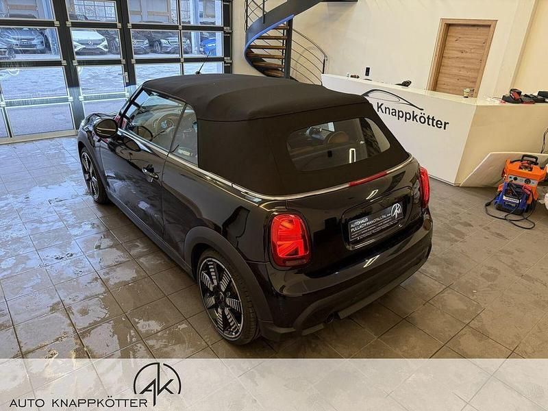 Gebraucht Mini Cooper Cabriolet 136 PS (100 kW) 2023 Midnight black ii Cabrio