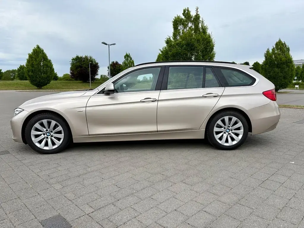 Gebraucht BMW 330 Luxury Line 258 PS (189 kW) 2013 Gold Kombi