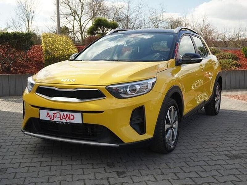 Gebraucht Kia Stonic 101 PS (74 kW) 2023 Gelb SUV