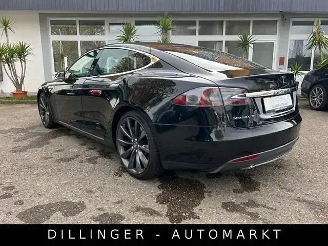 Occasion Tesla Model S 284 kW (387 ch) 2016 Noir Citadine
