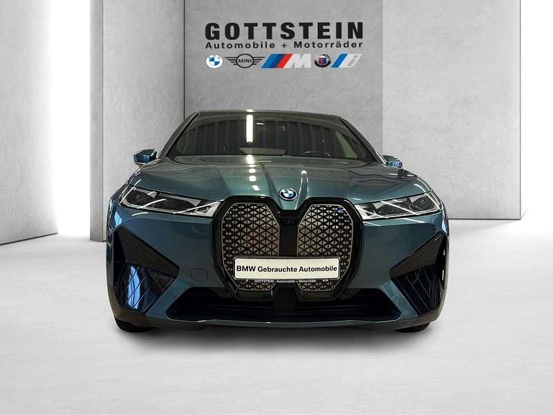 Blue ridge mountain Gebraucht 2021 BMW iX Sport Line SUV | 44.200 € (Superpreis) - Bild 1/3