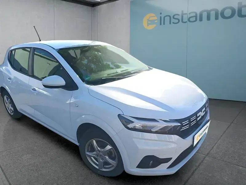 Gebraucht Dacia Sandero 101 PS (74 kW) 2024 Weiß Kleinwagen