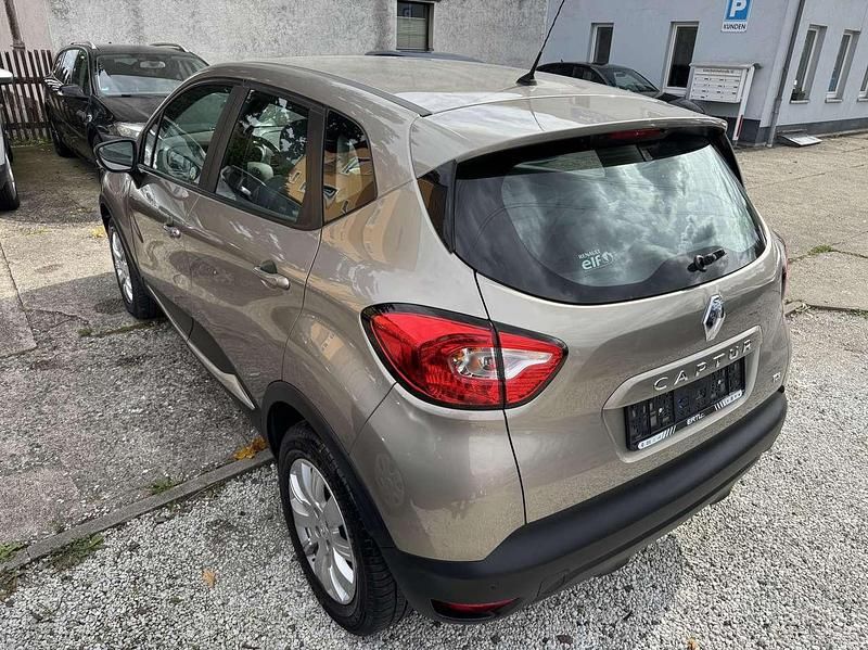 Gebraucht Renault Captur Dynamique 90 PS (66 kW) 2014 Starbronze SUV