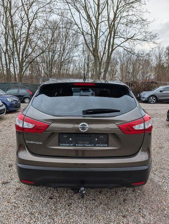 Gebraucht Nissan Qashqai 116 PS (85 kW) 2014 Braun SUV