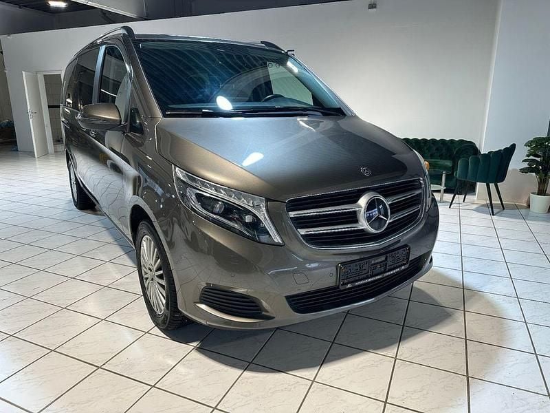 Gebraucht Mercedes V250 190 PS (139 kW) 2018 Grau Van / Kleinbus
