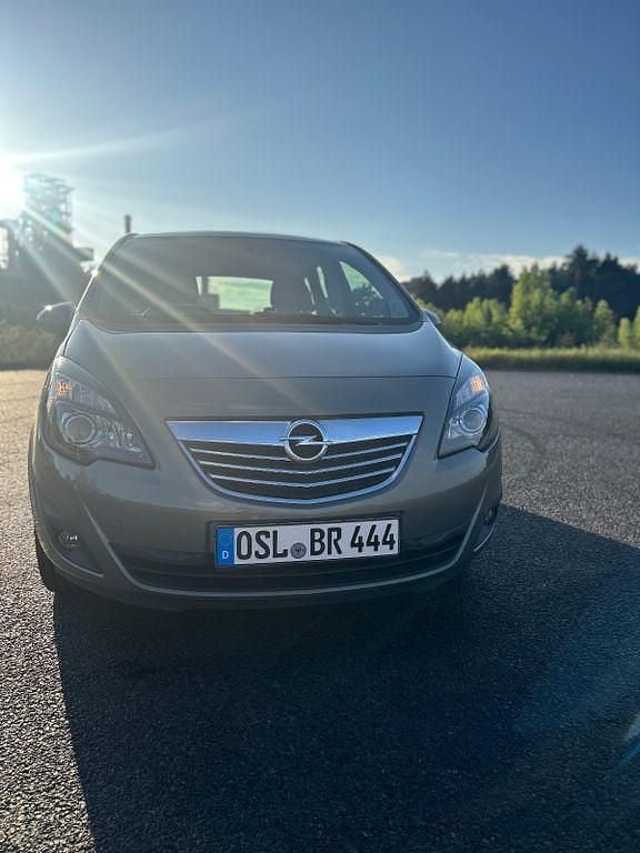 Gebraucht Opel Meriva 120 PS (88 kW) 2011 Van / Kleinbus