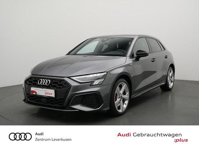 Daytonagrau perleffekt Gebraucht 2023 Audi A3 Sportback e-tron S-Line Kleinwagen | 31.980 € (Fairer Preis) - Bild 1/4