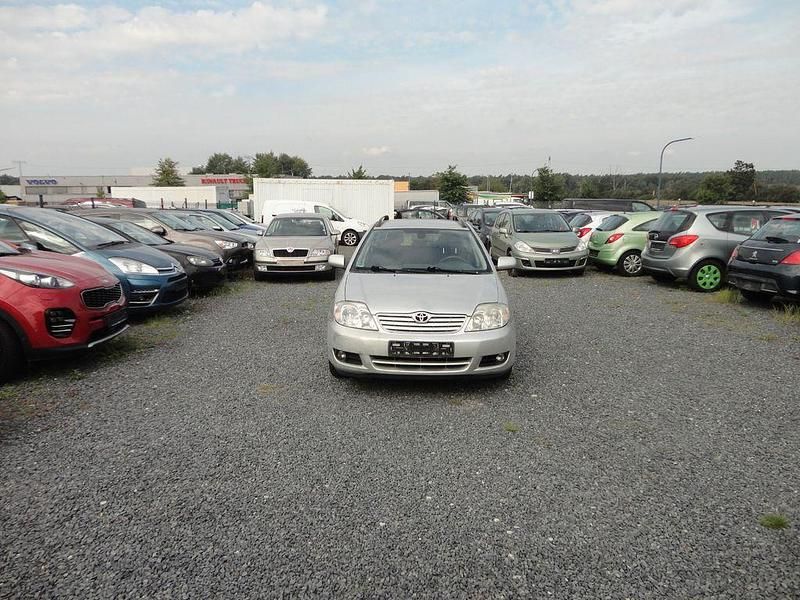 Silber Gebraucht 2006 Toyota Corolla Sol Kombi | 2.990 € (Fairer Preis) - Bild 1/4