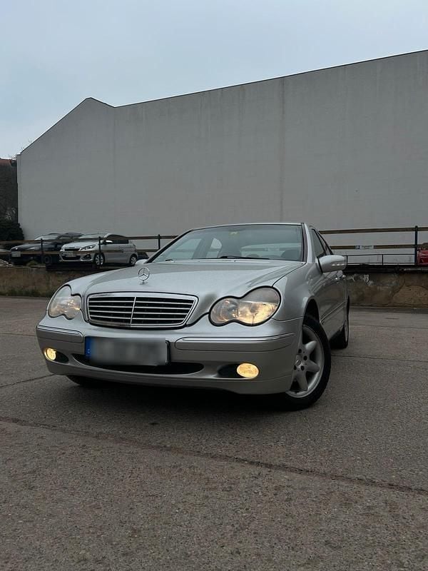 Gebraucht Mercedes C240 Elegance 170 PS (125 kW) 2000 Silber Limousine