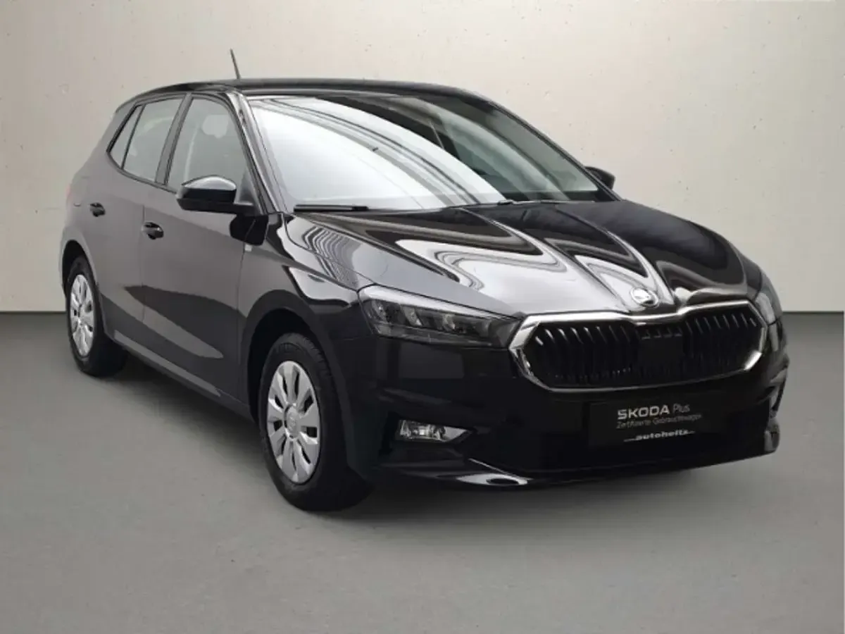 Gebraucht Skoda Fabia Essence 80 PS (58 kW) 2026 Schwarzmagic perleffekt Kleinwagen