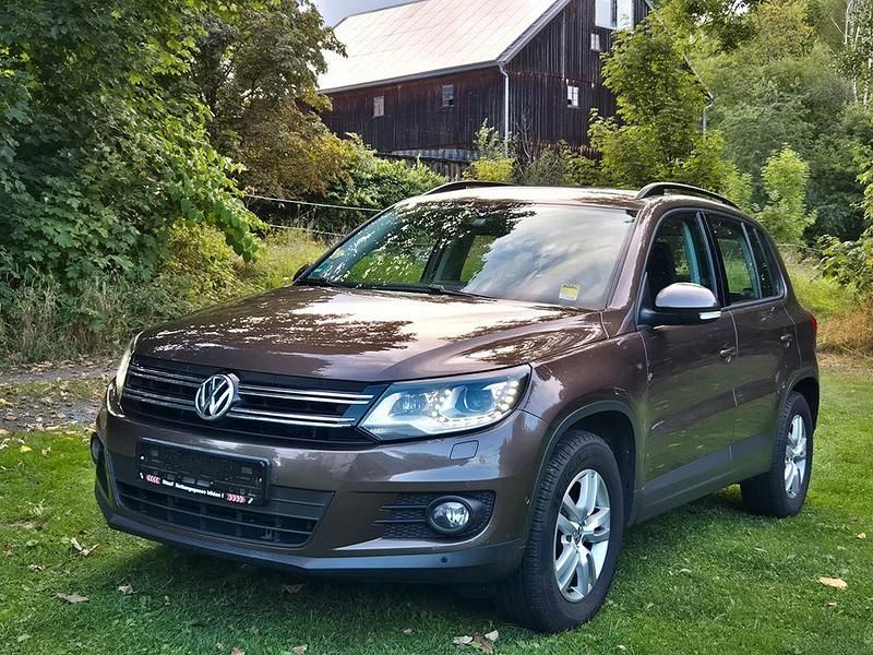 Toffeebraun Gebraucht 2012 VW Tiguan Trendline SUV | 11.290 € (Fairer Preis) - Bild 1/4