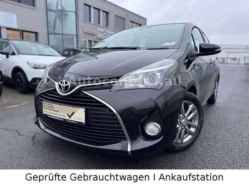 Schwarz Gebraucht 2016 Toyota Yaris Edition-S Kleinwagen | 8.390 € (Fairer Preis) - Bild 1/4