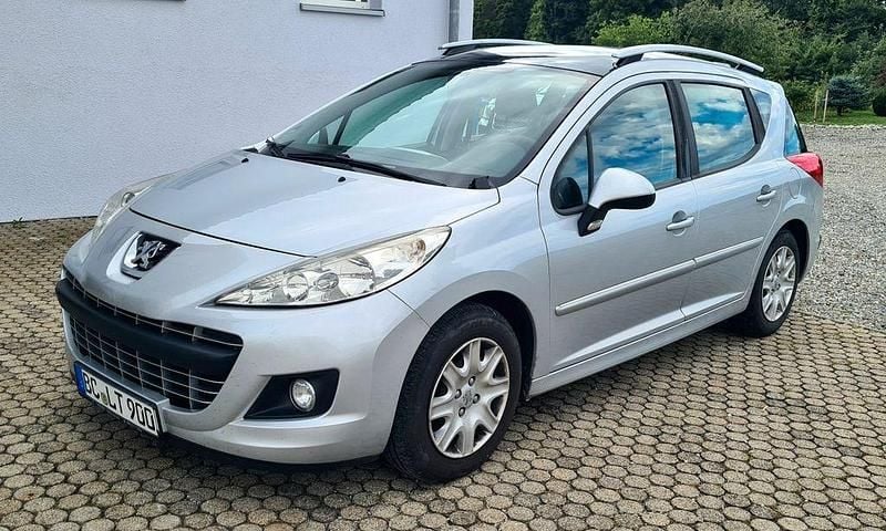 Grau Gebraucht 2012 Peugeot 207 Tendance Kombi | 1.900 € (Guter Preis) - Bild 1/4