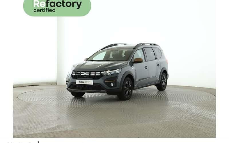 Schiefergrau metallic (kpw) Gebraucht 2025 Dacia Jogger Extreme Van / Kleinbus | 20.880 € (Fairer Preis) - Bild 1/4