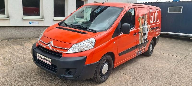 Rot Gebraucht 2011 Citroën Jumpy Van / Kleinbus | 8.499 € (Fairer Preis) - Bild 1/4