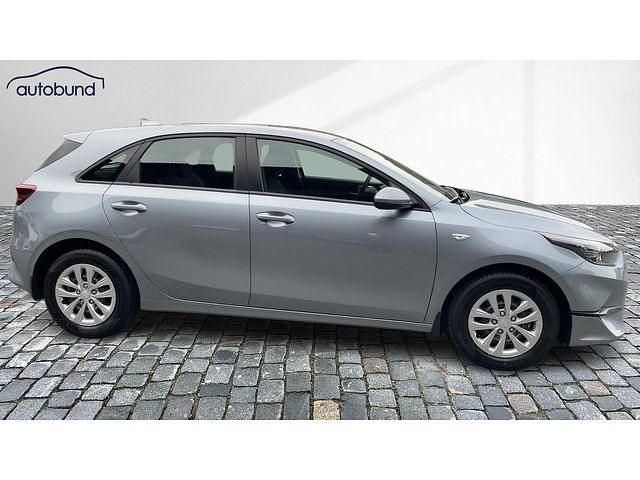 Neu Kia Ceed Best 140 PS (102 kW) 2025 Kleinwagen