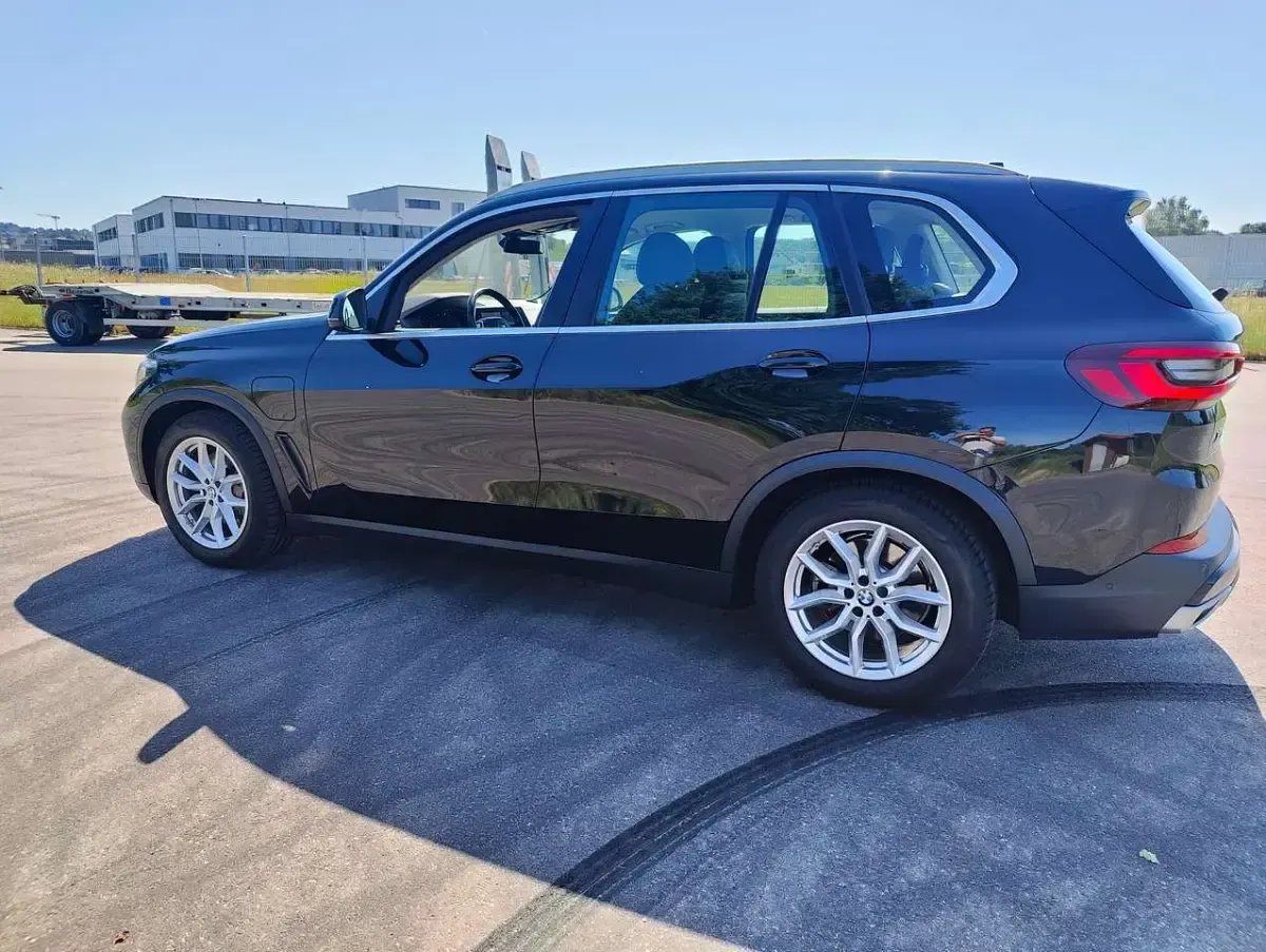 Gebraucht BMW X5 394 PS (289 kW) 2021 Saphirschwarz SUV