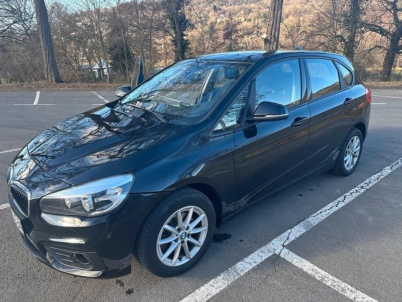 Gebraucht BMW 218 Active Tourer 150 PS (110 kW) 2015 Schwarz Van / Kleinbus