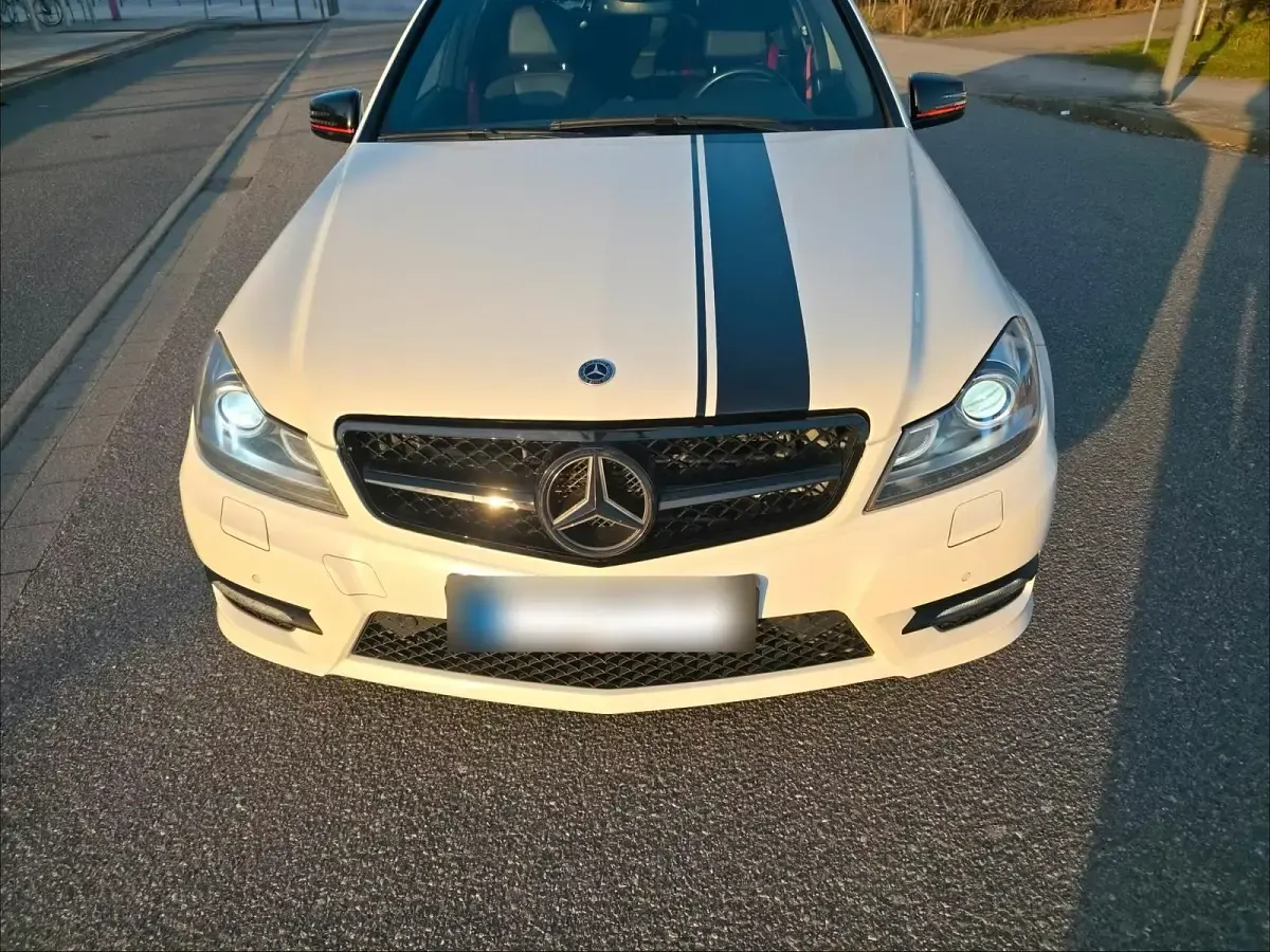 Gebraucht Mercedes C350 Sport 265 PS (194 kW) 2013 Weiß Kombi