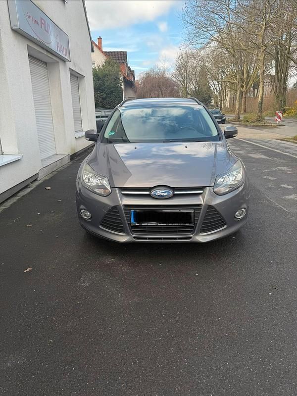 Gebraucht Ford Focus 116 PS (85 kW) 2014 Kombi