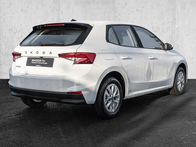 Neu Skoda Fabia Selection 116 PS (85 kW) 2025 Moonweiß perleffekt Limousine