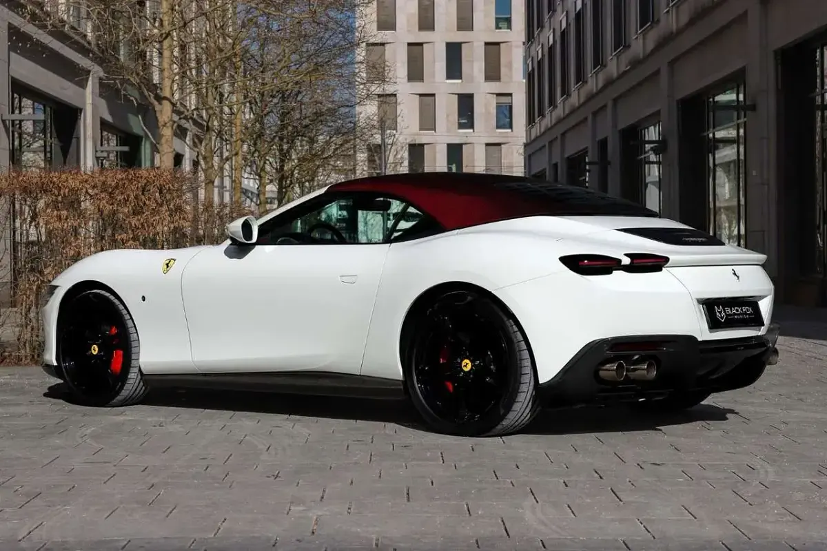 Neu Ferrari Roma 620 PS (456 kW) 2025 Bianco avus Coupé
