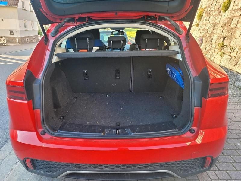 Usata Jaguar E-Pace 150 CV (110 kW) 2019 Rosso SUV