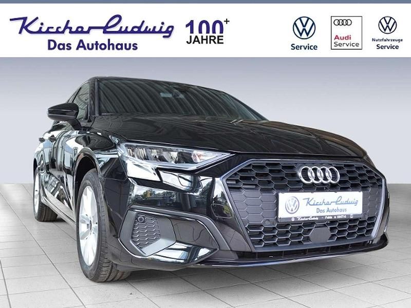 Mythosschwarz metallic Gebraucht 2024 Audi A3 Sportback Limousine | 30.490 € (Superpreis) - Bild 1/4
