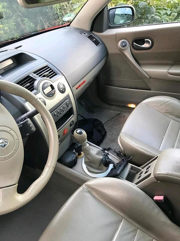 Gebraucht Renault Mégane Cabriolet 163 PS (119 kW) 2005 Rot Cabrio