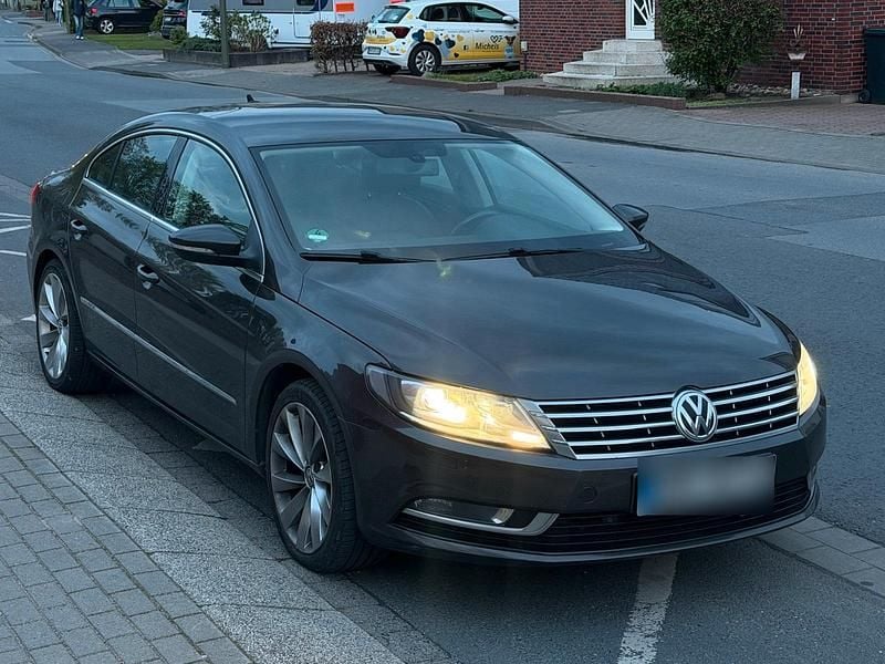 Usata VW Passat 140 CV (102 kW) 2012 Marrone Berlina