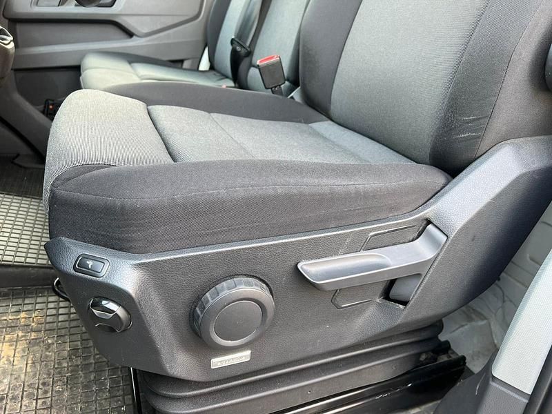 Second-hand VW Crafter 177 CP (130 kW) 2020 Alb Van