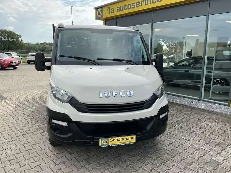 Gebraucht Iveco Daily 116 PS (85 kW) 2017 Grau Van