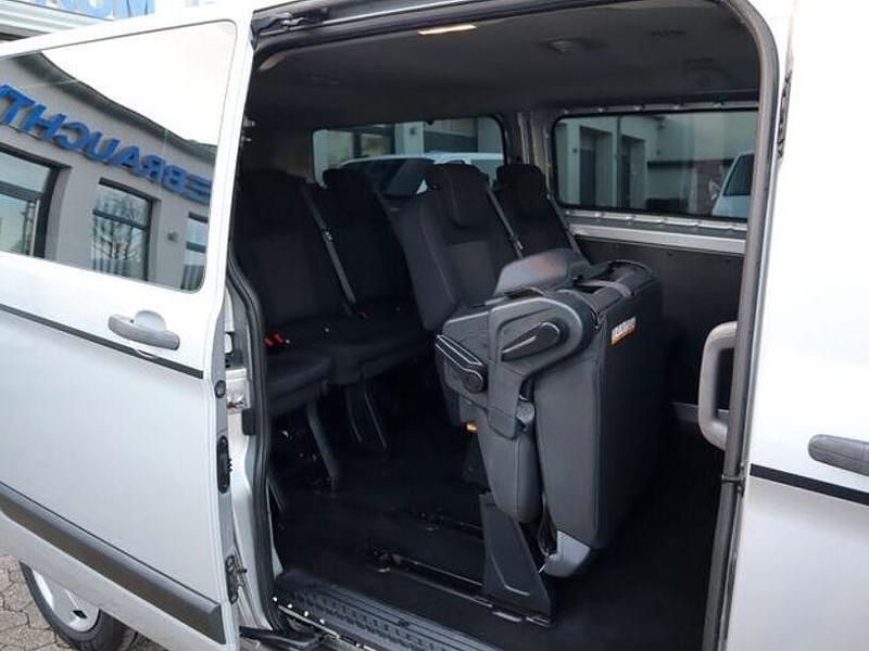 Gebraucht Ford Transit Custom 131 PS (96 kW) 2021 Silber Van / Kleinbus