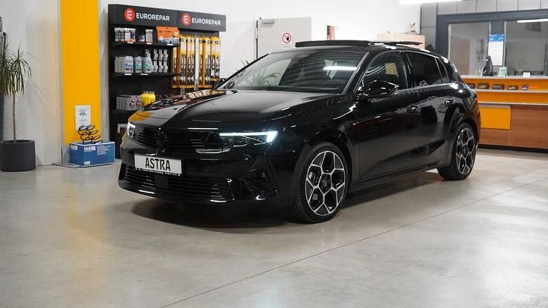 Gebraucht Opel Astra Ultimate 131 PS (96 kW) 2024 Schwarz Limousine