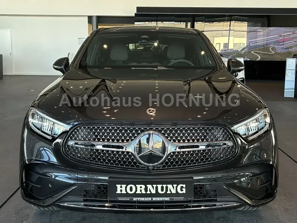 Gebraucht Mercedes GLC200 AMG 204 PS (150 kW) 2026 Metalliclack graphitgrau SUV