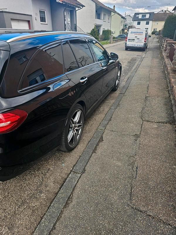 Gebraucht Mercedes E400 333 PS (244 kW) 2017 Schwarz Kombi