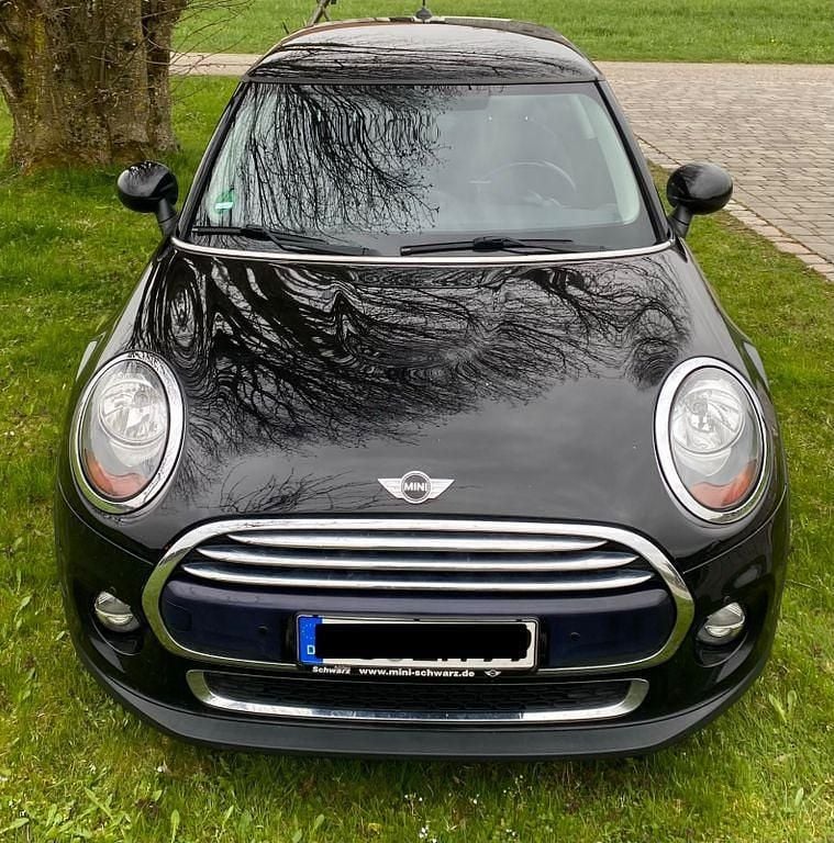 Second-hand Mini Cooper D 116 CP (85 kW) 2015 Negru Hatchback