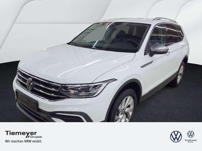 Weiß Gebraucht 2024 VW Tiguan Allspace Life SUV | 31.980 € (Superpreis) - Bild 1/4