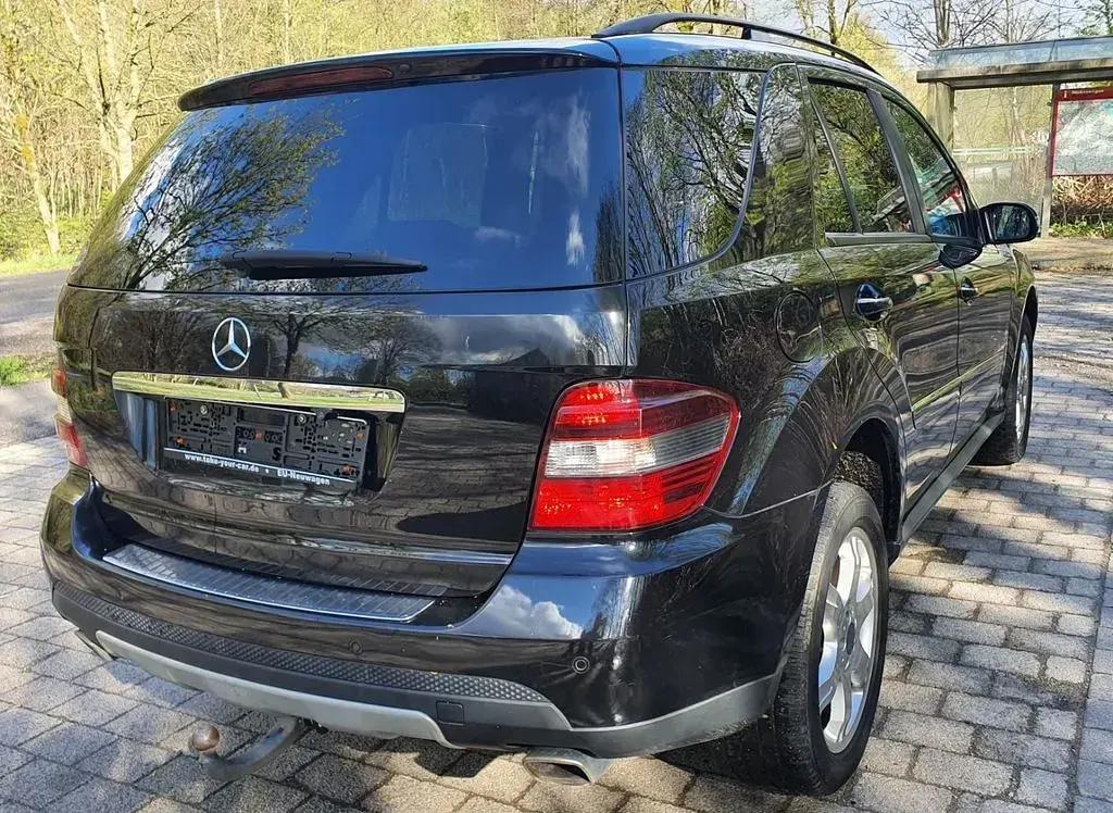 Gebraucht Mercedes ML280 190 PS (139 kW) 2008 Schwarz SUV