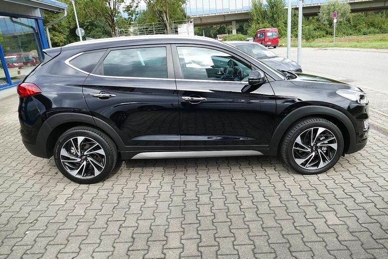 Gebraucht Hyundai Tucson Premium 177 PS (130 kW) 2019 Schwarz SUV